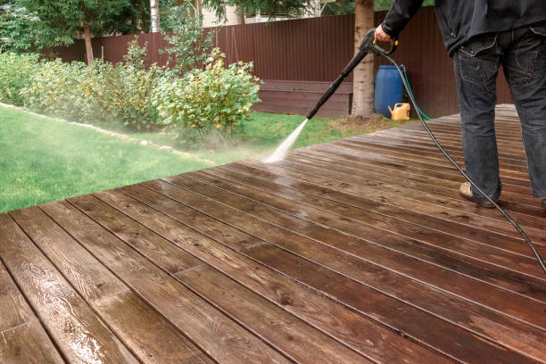 Best Animal Enclosure Cleaning  in Eastpoint, FL